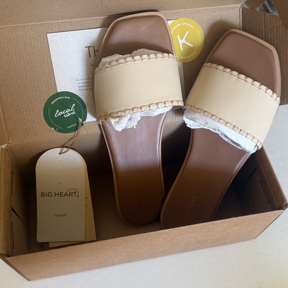 Kaanas basalto slide sandals - Picture 1 of 7